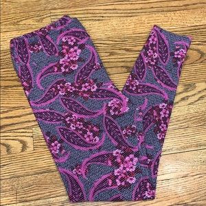 LuLaRoe Tall&Curvy Leggings